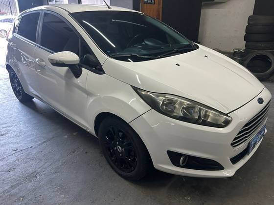 FORD FIESTA 1.6 SE HATCH 16V FLEX 4P MANUAL
